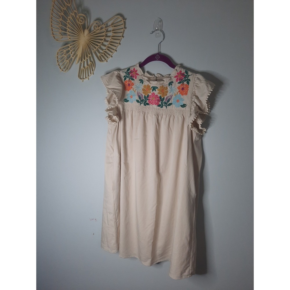 THML Floral Embroidered Flutter Sleeve Cream Shift Dress Medium
